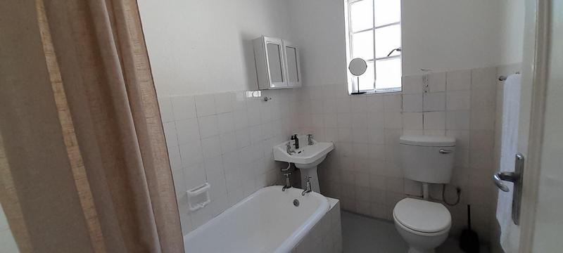5 Bedroom Property for Sale in Kenilworth Western Cape